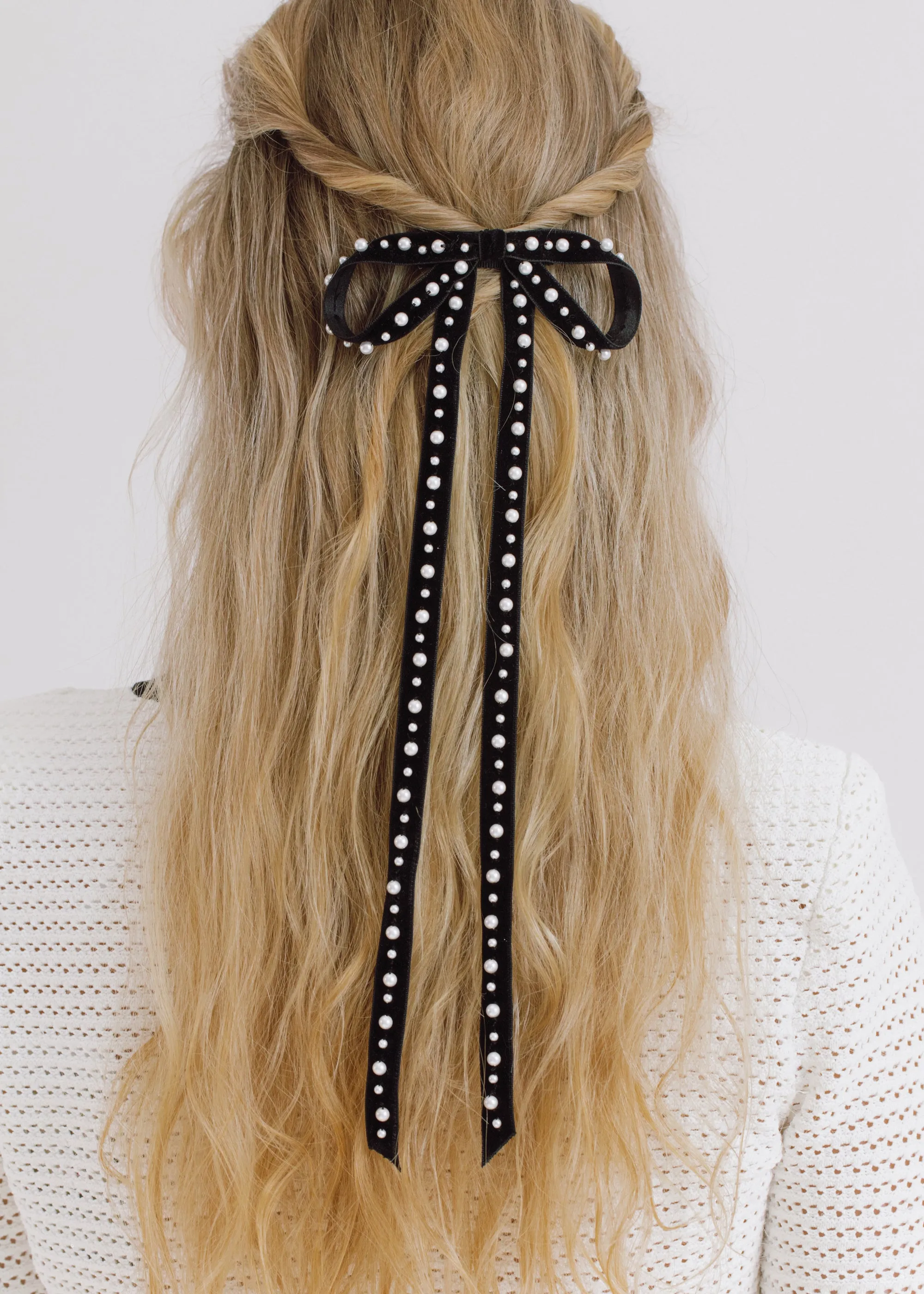 Annalee Bow Barrette -- Black Pearl