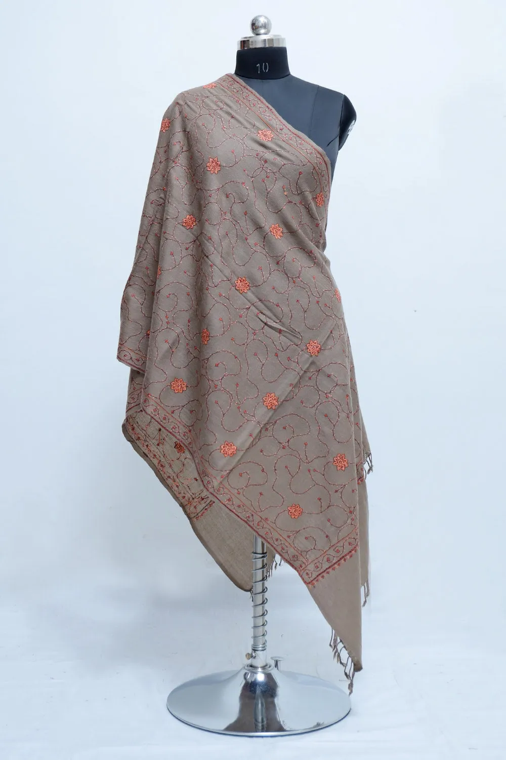 Beige Color Kashmiri Sozni Work Embroidered Stoles Enriched With New Elegant Jaal Pattern