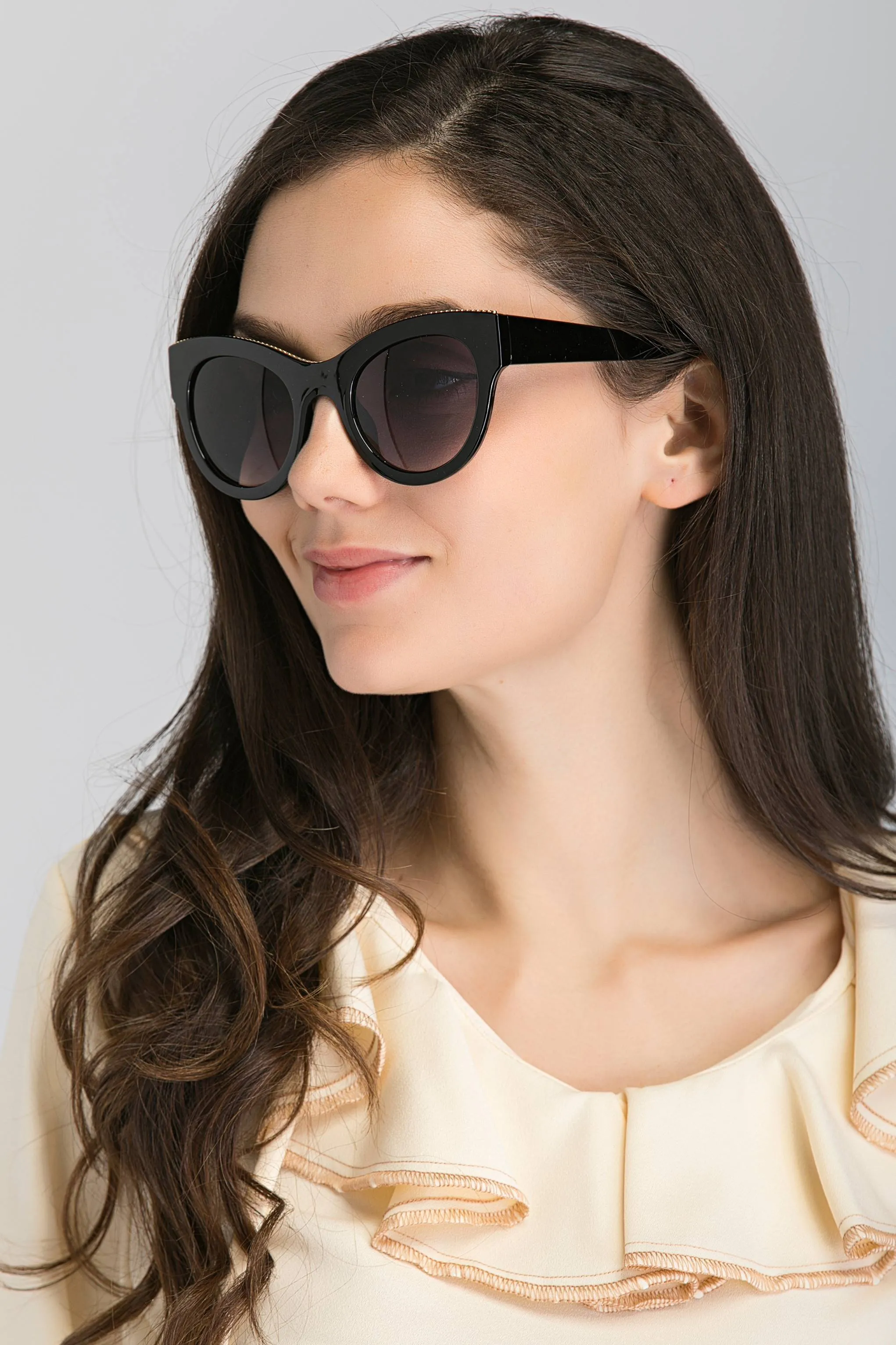 Black Glossy Frame Cat Eye Sunglasses