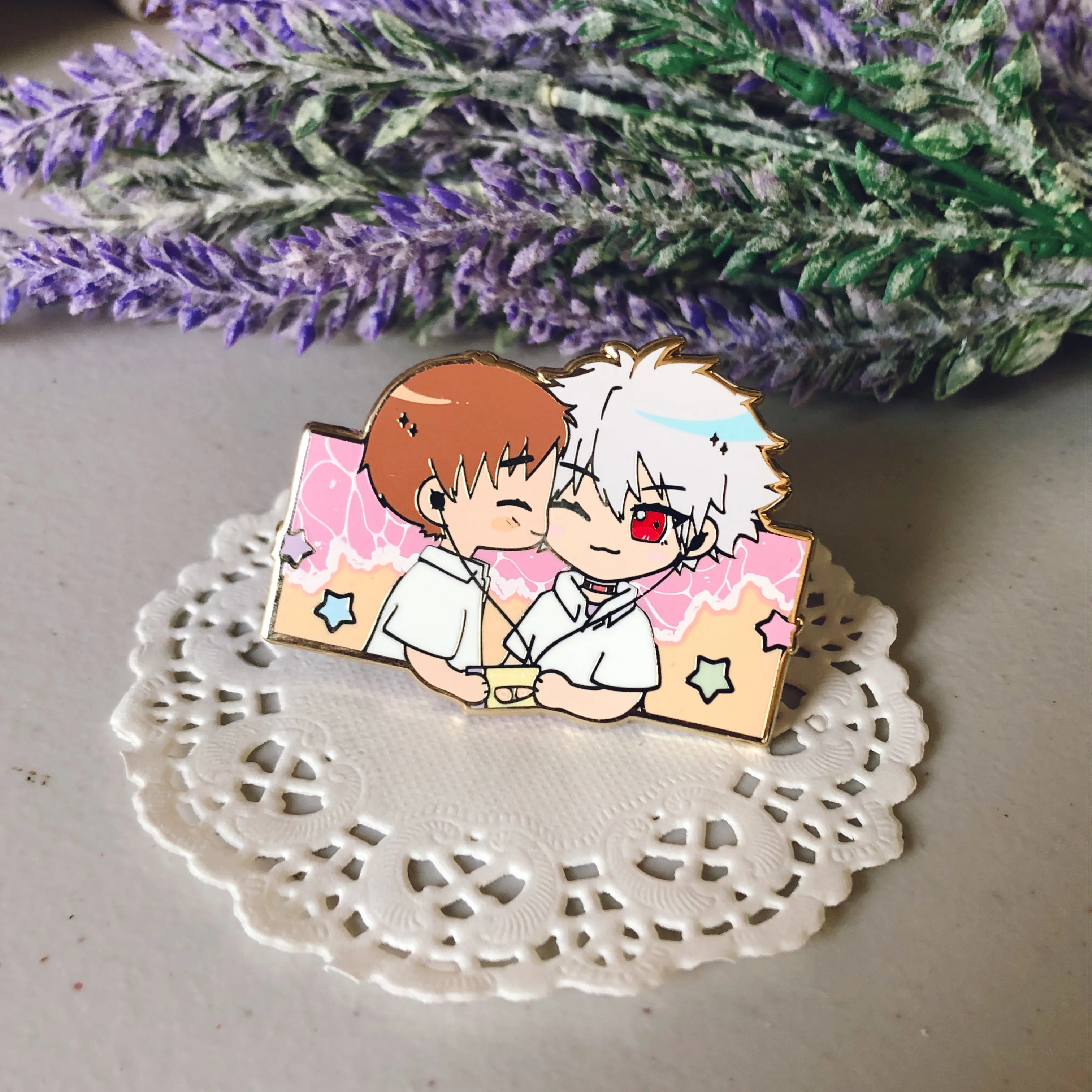 Chibi beach date enamel pin