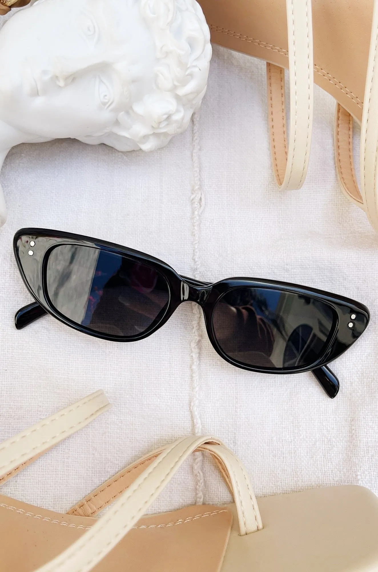 Chill Views Cat Eye Sunglasses - Black