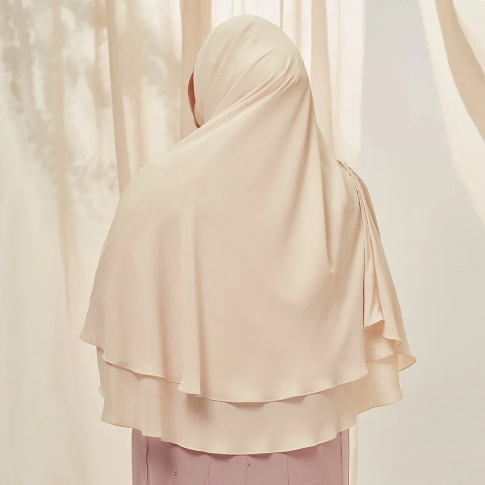 Hayaa Khimar in Soft Beige