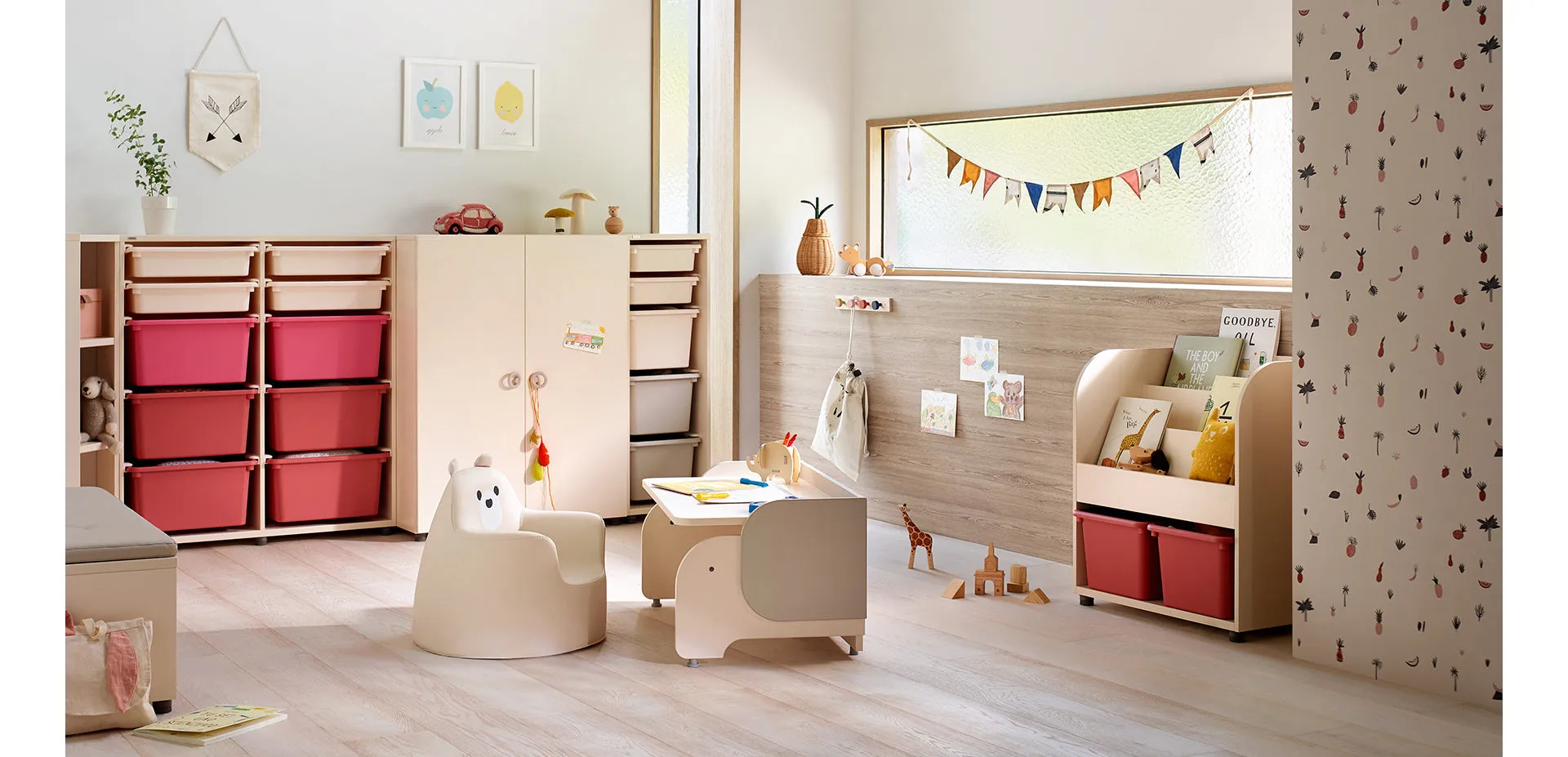 iloom Kids Elephant Desk