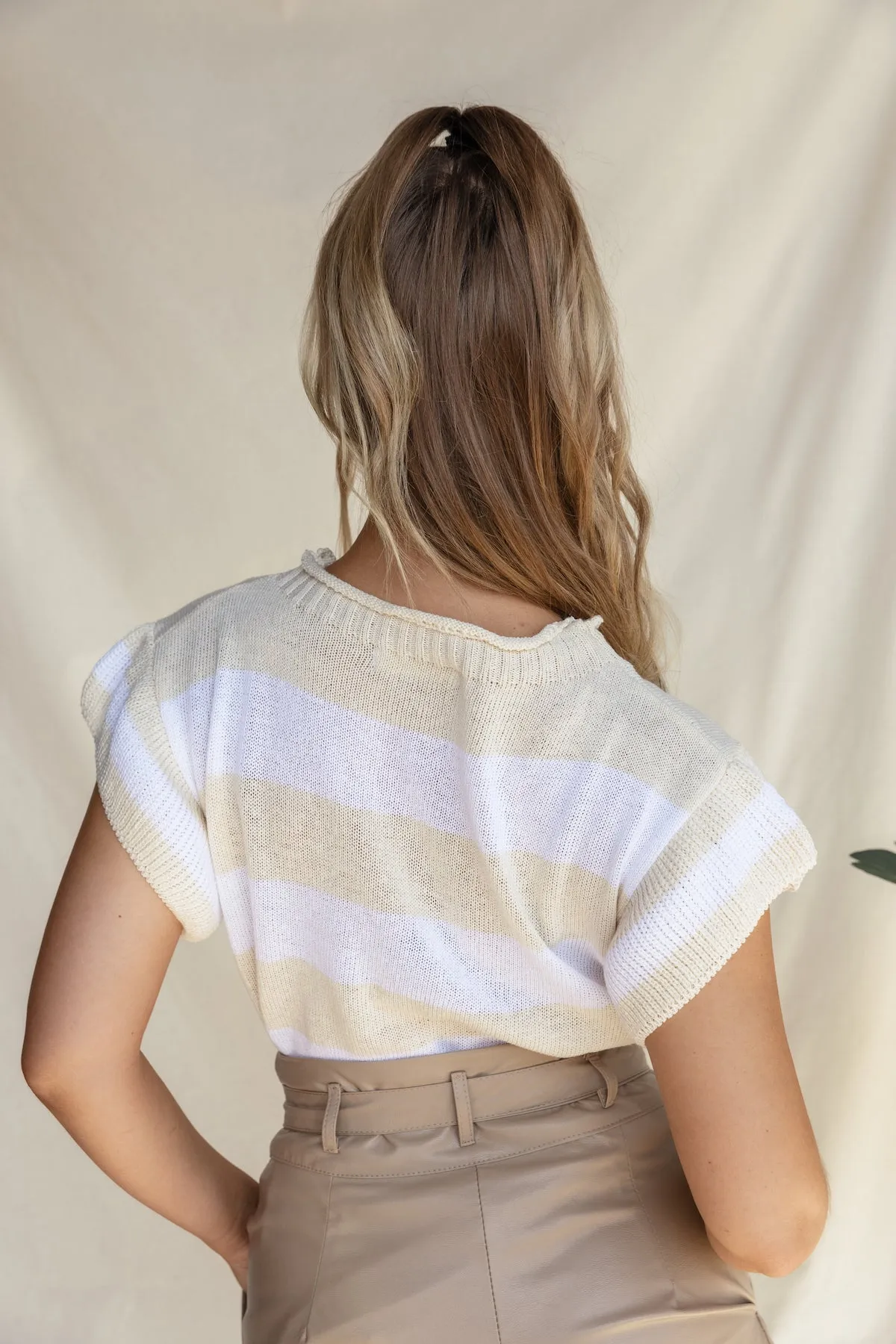 Knitted Ruffle Sleeves Top