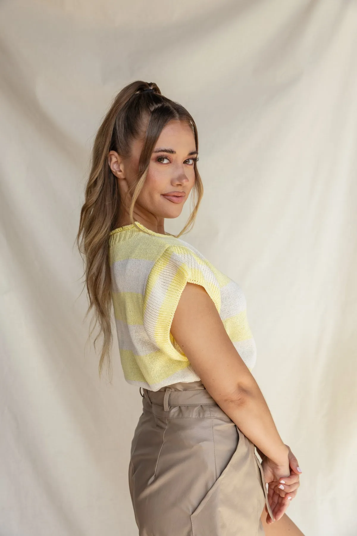 Knitted Ruffle Sleeves Top