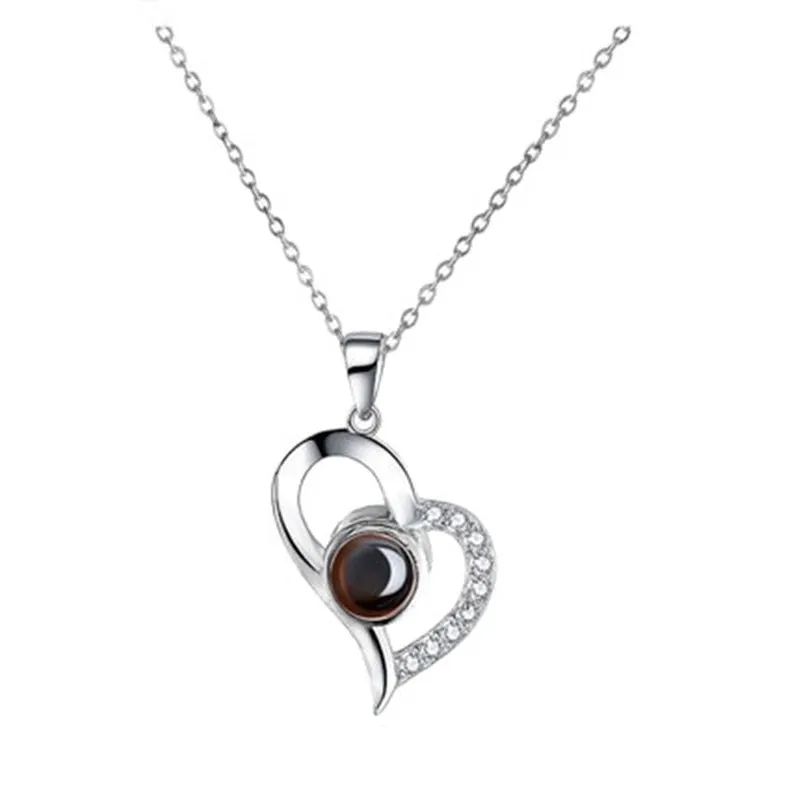 Love Necklace in 100 languages