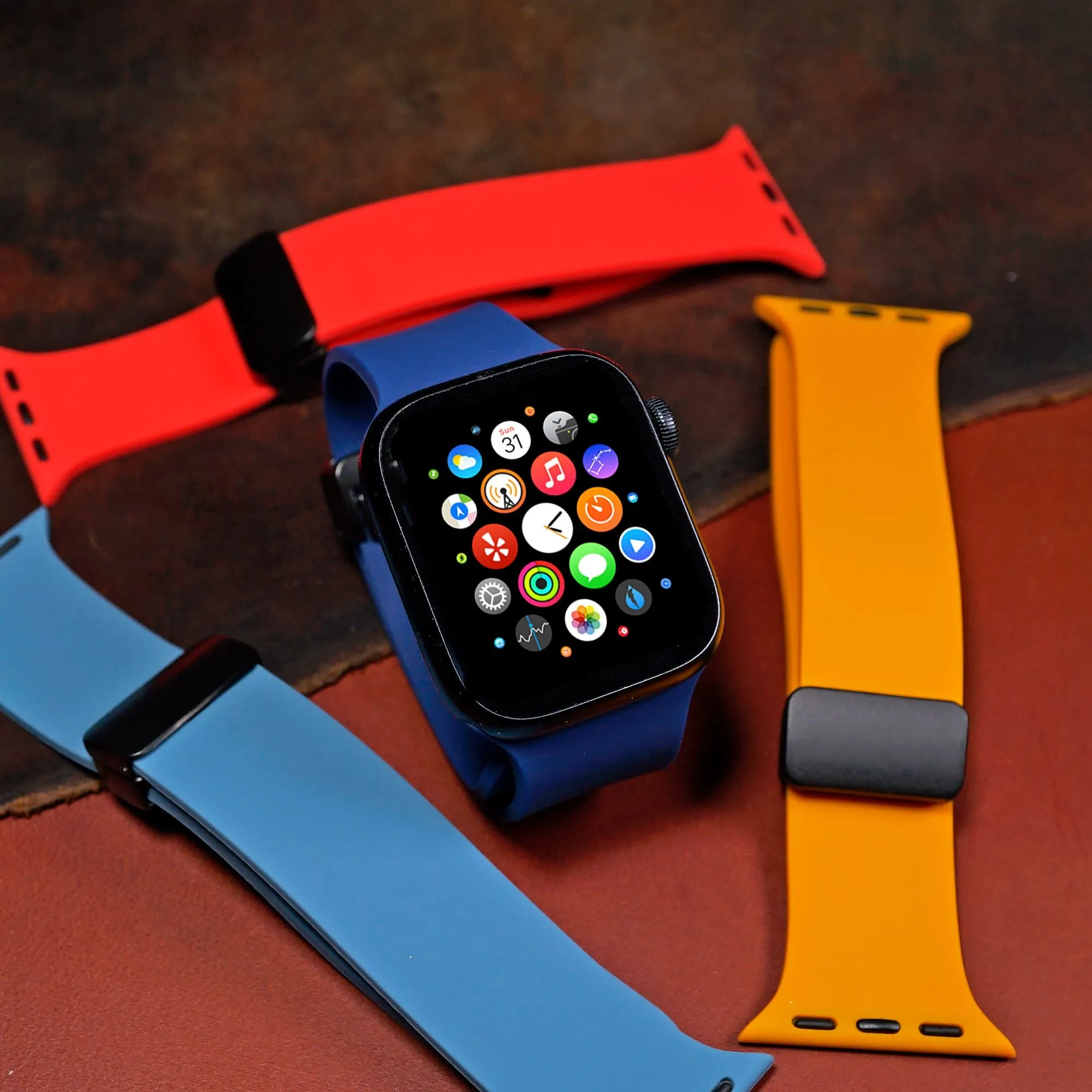 Rubber Strap w/ Clasp in Navy (Apple Watch)