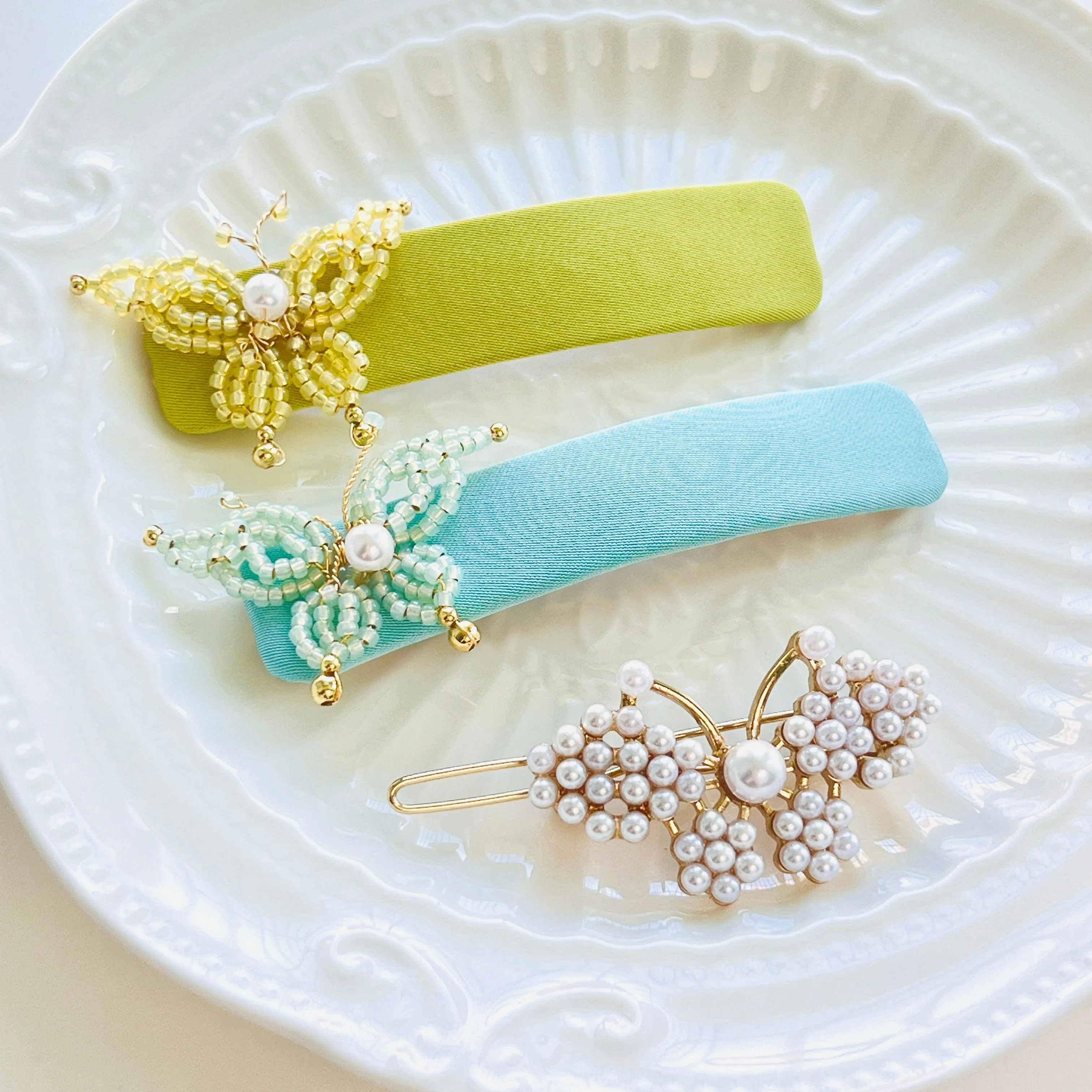 Vintage Pearl Butterfly Hair Clip