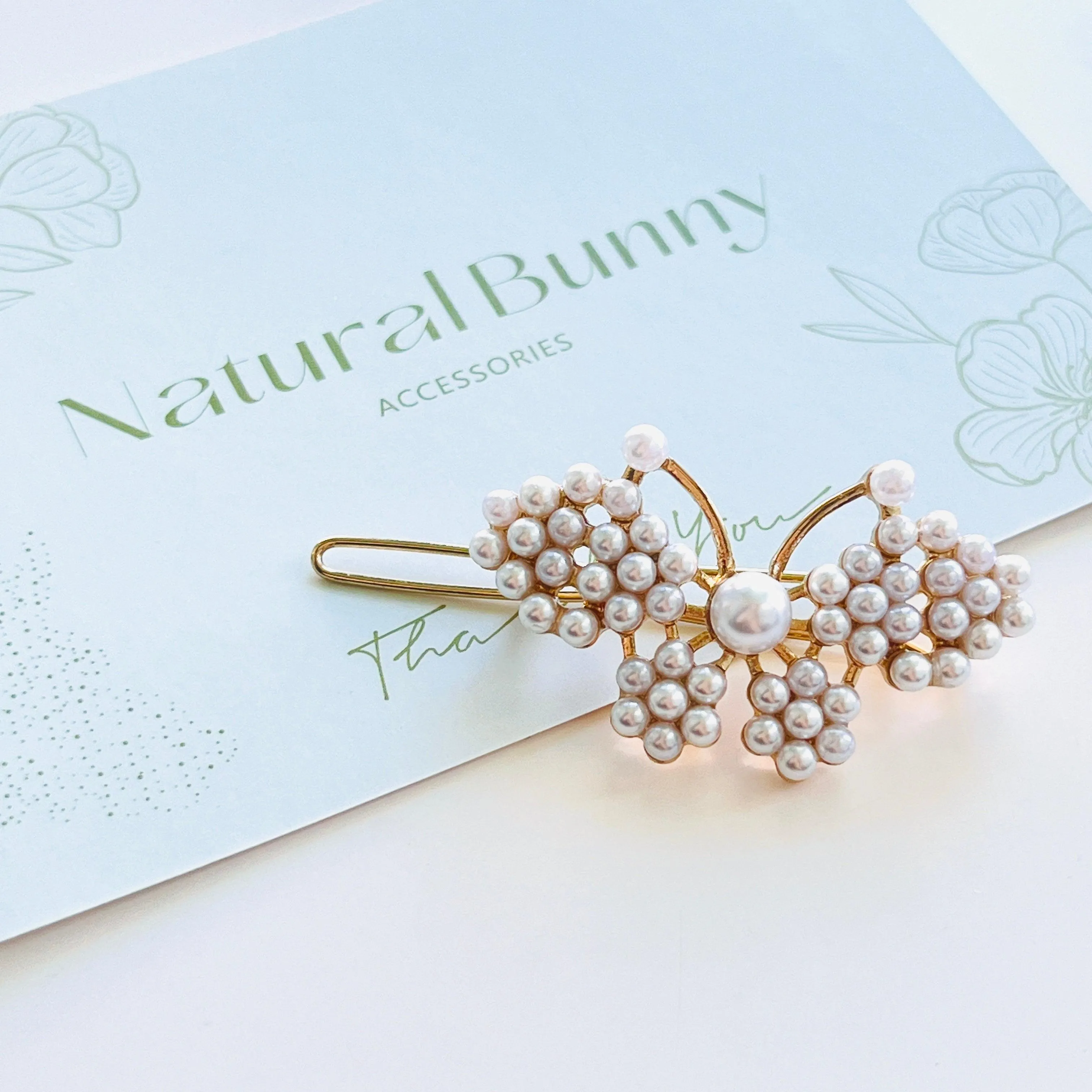 Vintage Pearl Butterfly Hair Clip