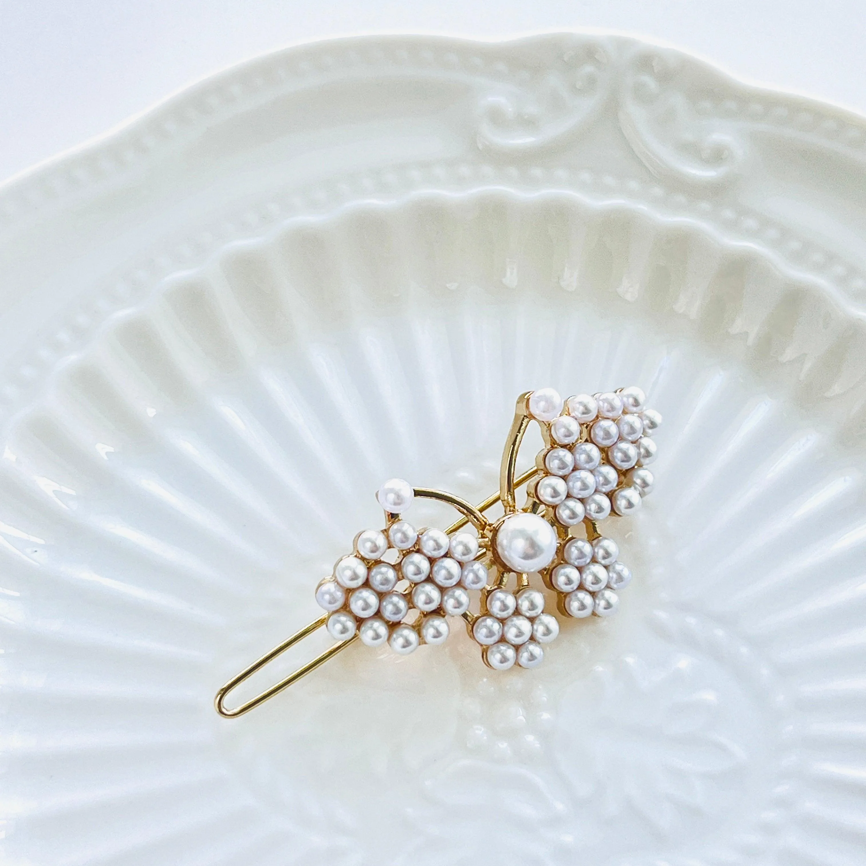 Vintage Pearl Butterfly Hair Clip